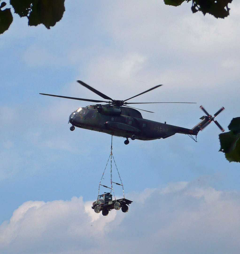 Fliegender UNIMOG