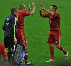 Fliegender wechsel - Arjen Robben - Franck Ribéry