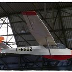 Flieger im Hangar der Eilers Werke Hannover