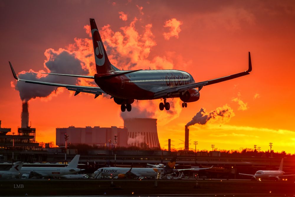 Flieger - Kraftwerk - Abendrot