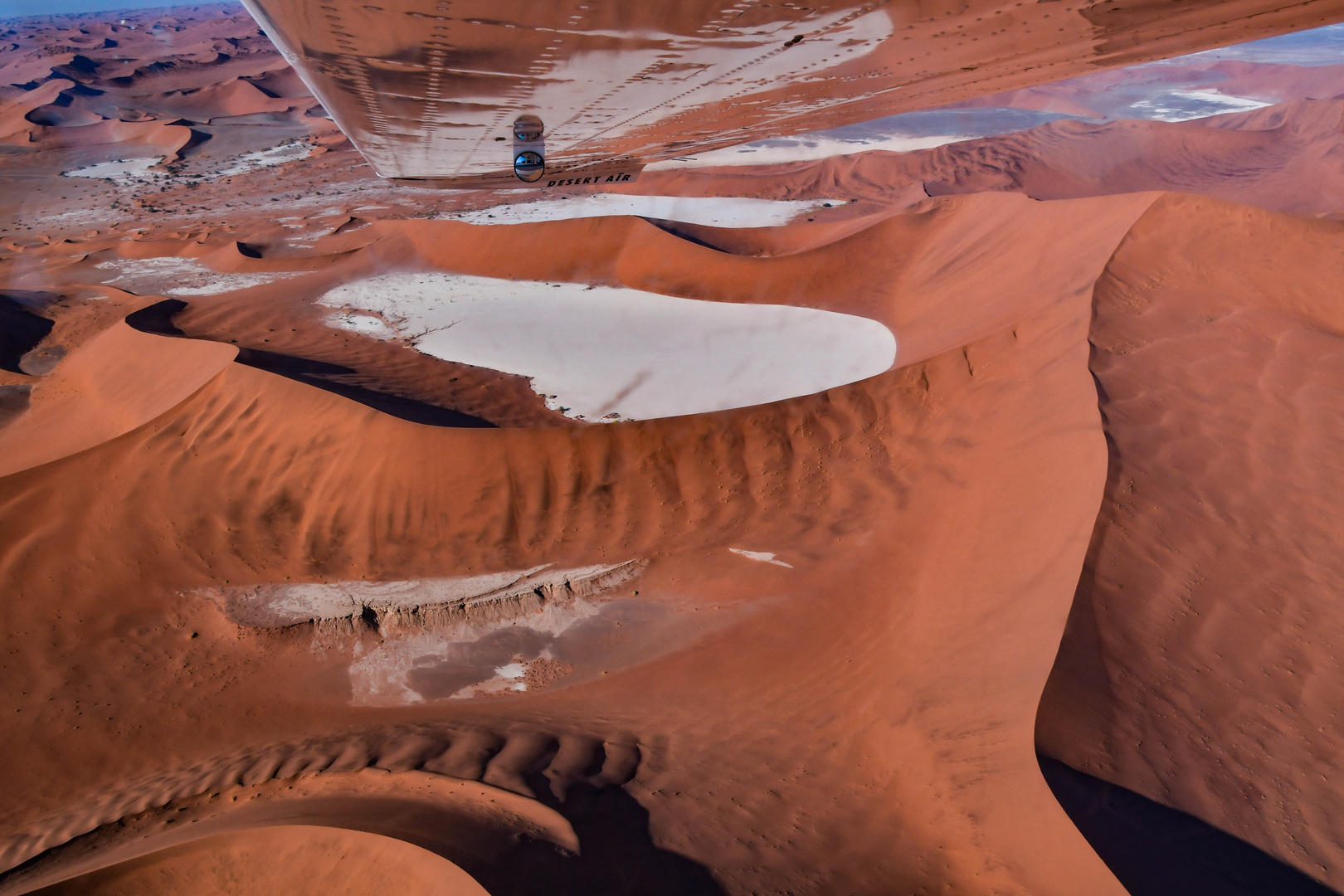 Flieger über Namib