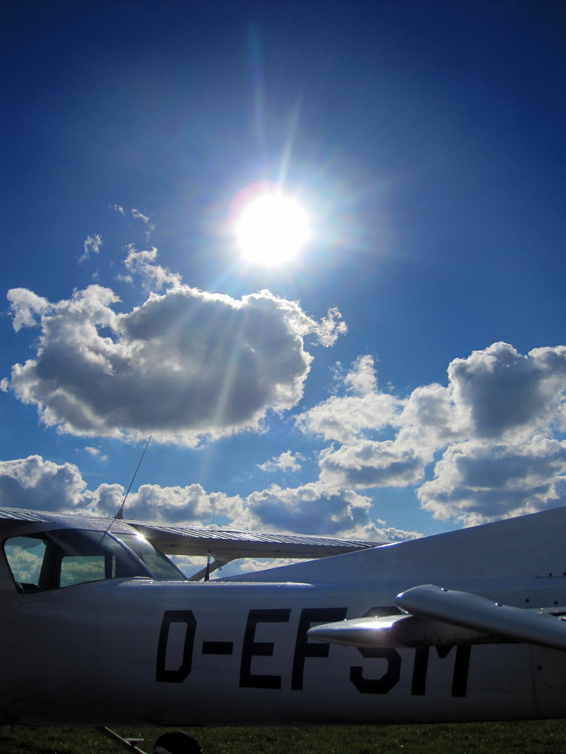 Fliegerhimmel im norddeutschen Herbst I