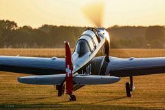 Fliegerromantik am Kornfeld