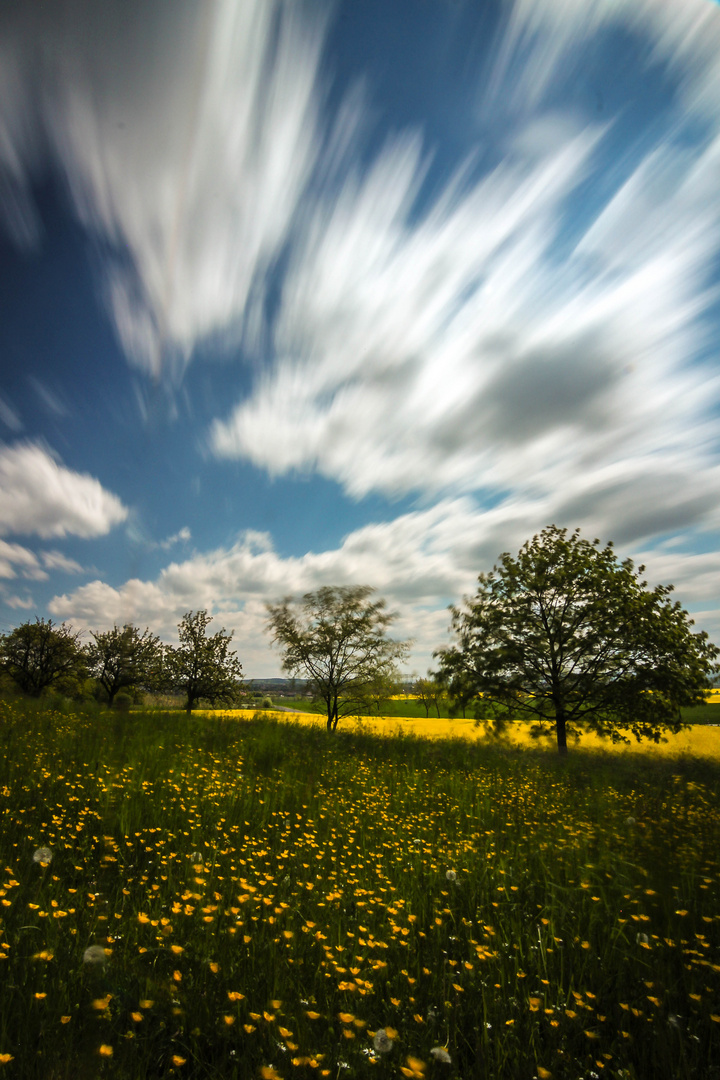 Fliehende Wolken