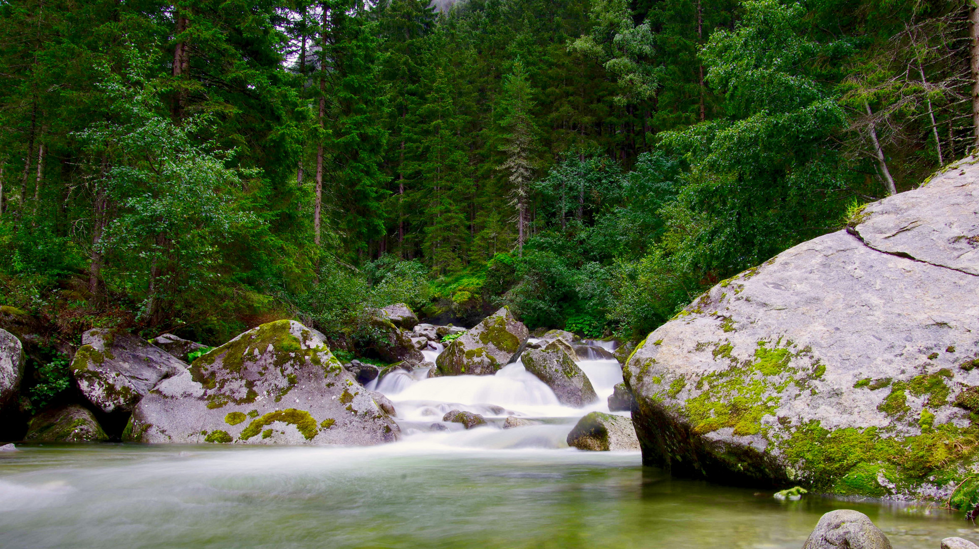 Fließender Fluss