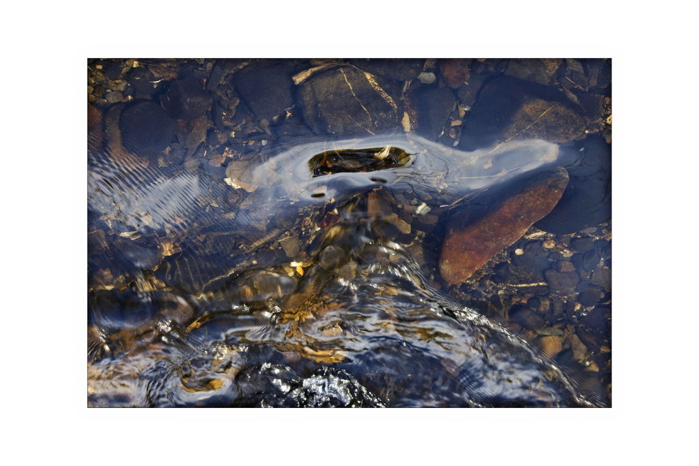 Fliessendes Wasser erzählt Geschichten # 1