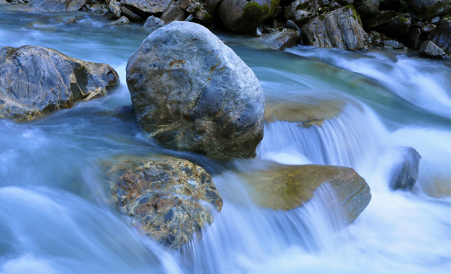 Fliessendes Wasser, Kärstelenbach , Maderanertal