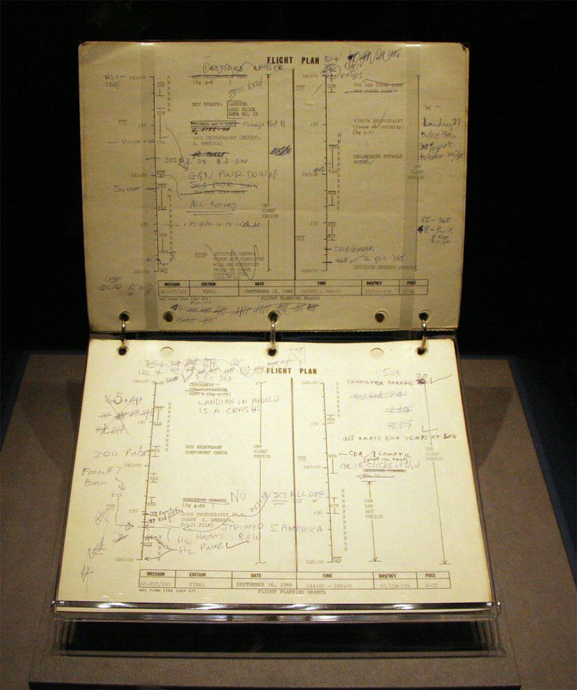 Flight book Mondlandung