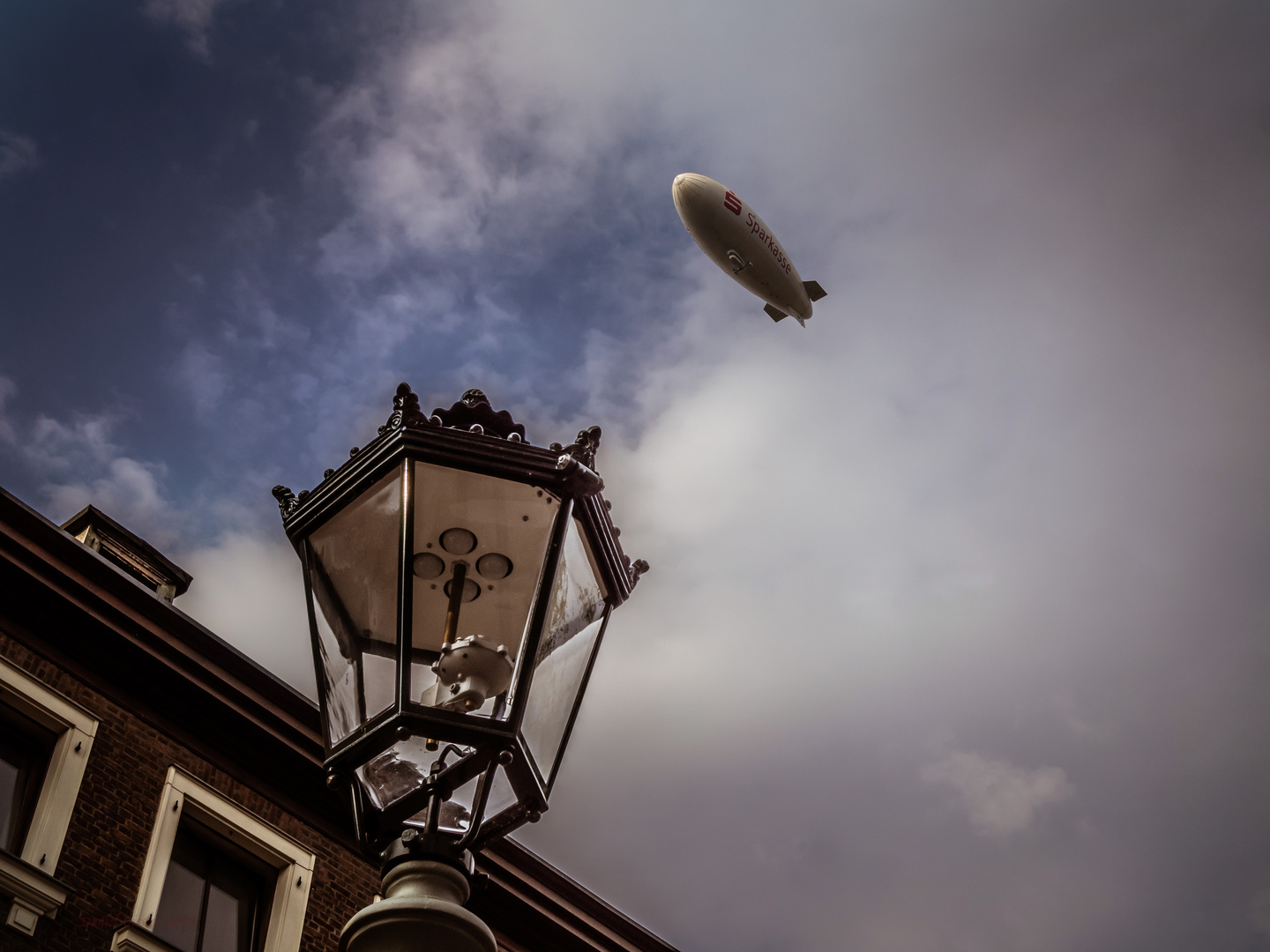 flight over Düsseldorf