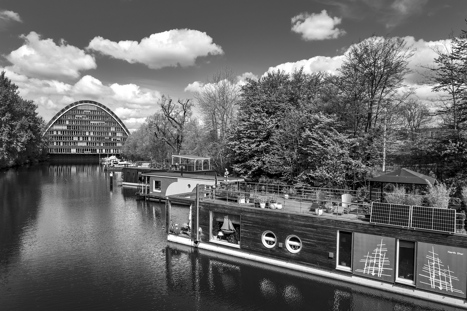 Floating Homes beim Berliner Bogen