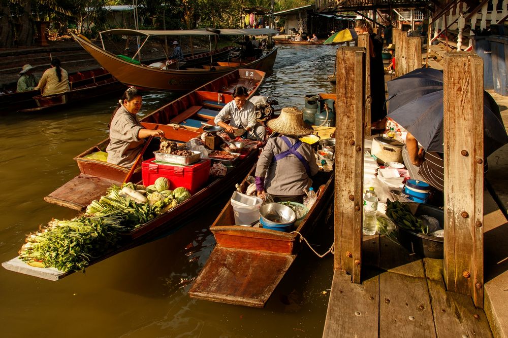 Floating Market