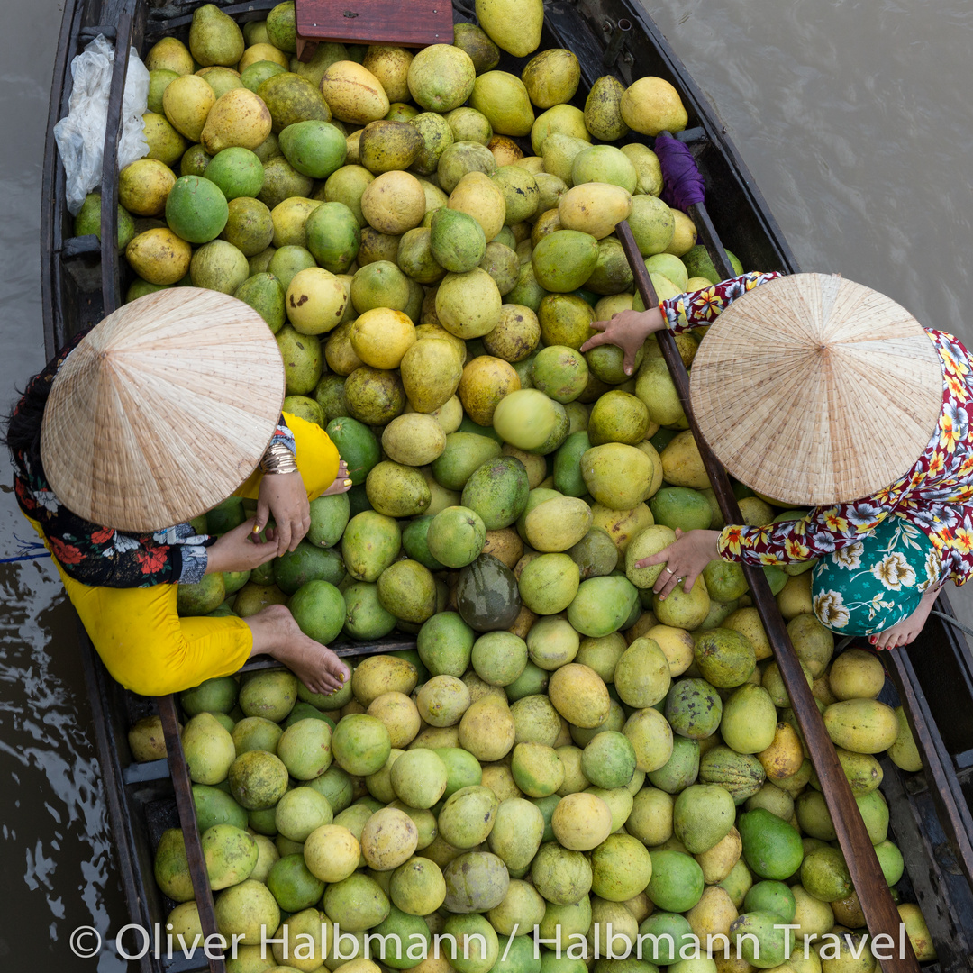 Floating market