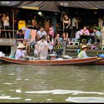 - Floating Market -