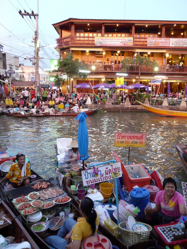 floating market