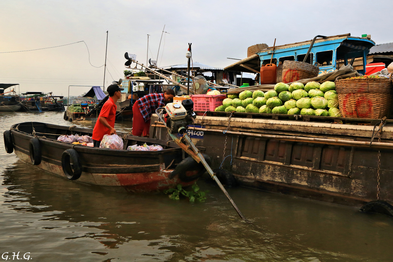 Floating Market in Can Tho Foto