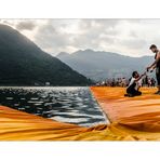 [floating piers 005 - triangles]