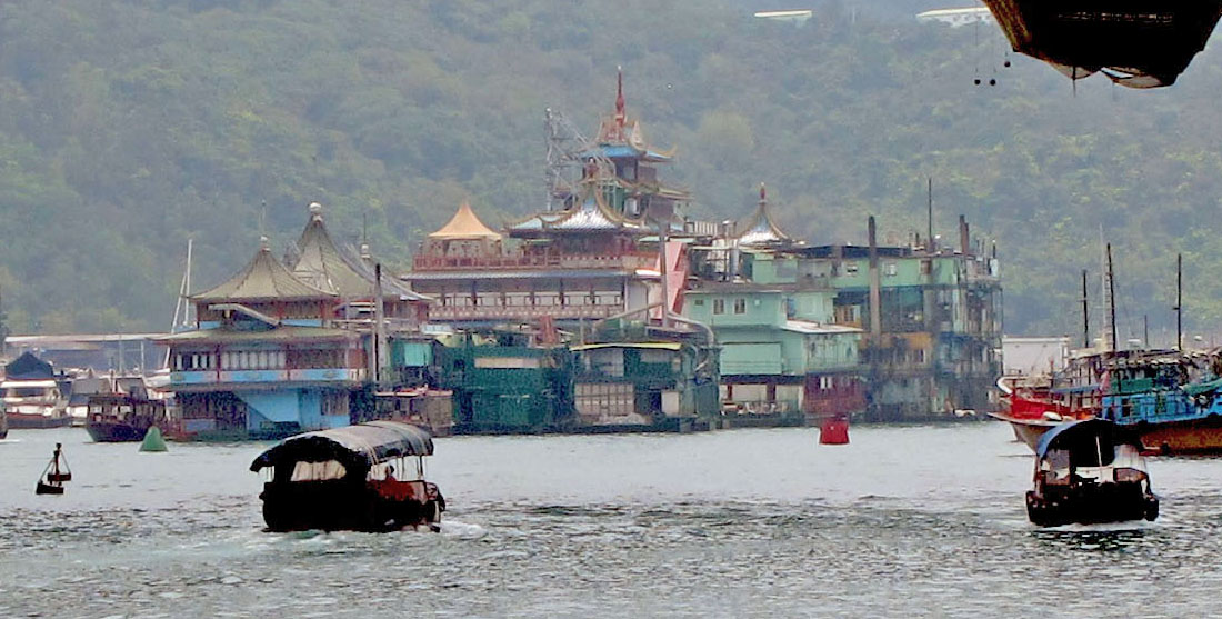 Floating Restaurant in Aberdeen /Hong Kong