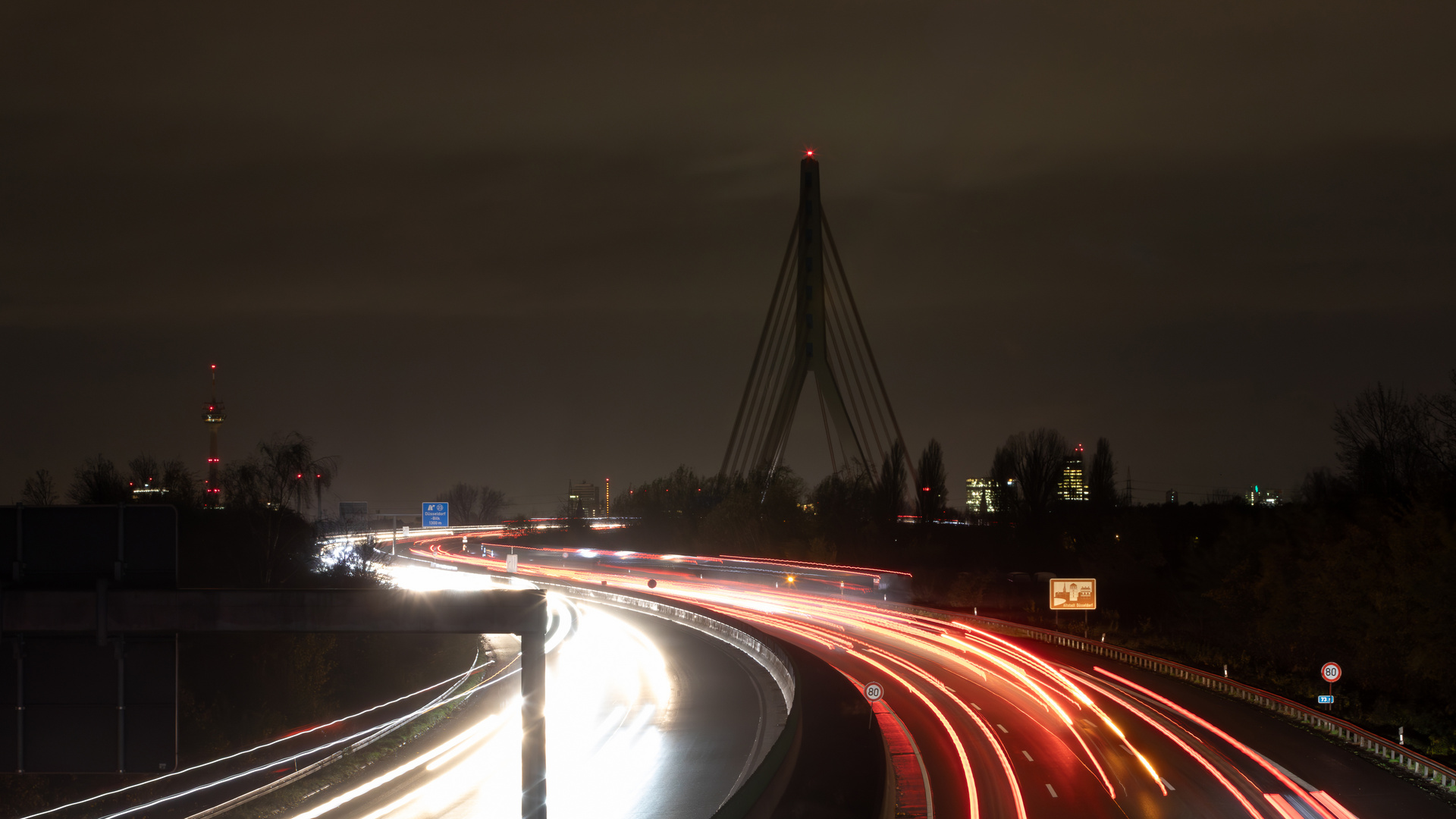 - Floating traffic at Fleher Bridge -