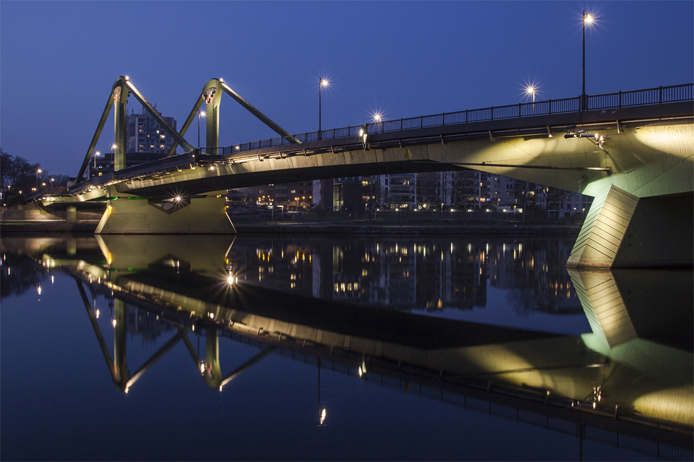 Flößerbrücke am Abend