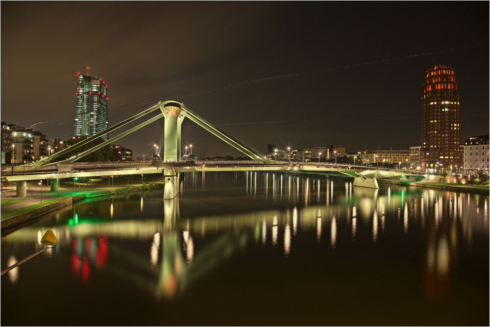 Flößerbrücke bei Nacht