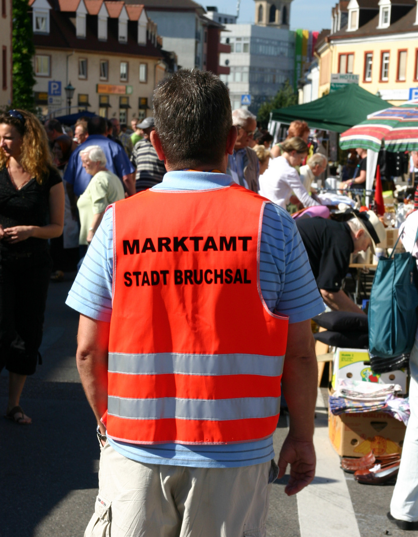 Flohmarkt ist eine amtliche Angelegenheit!