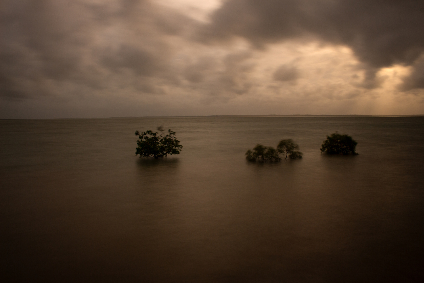 Floodet Lameroo Beach