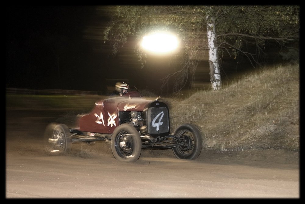 Floodlight Race