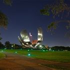 Floralis Genérica noche