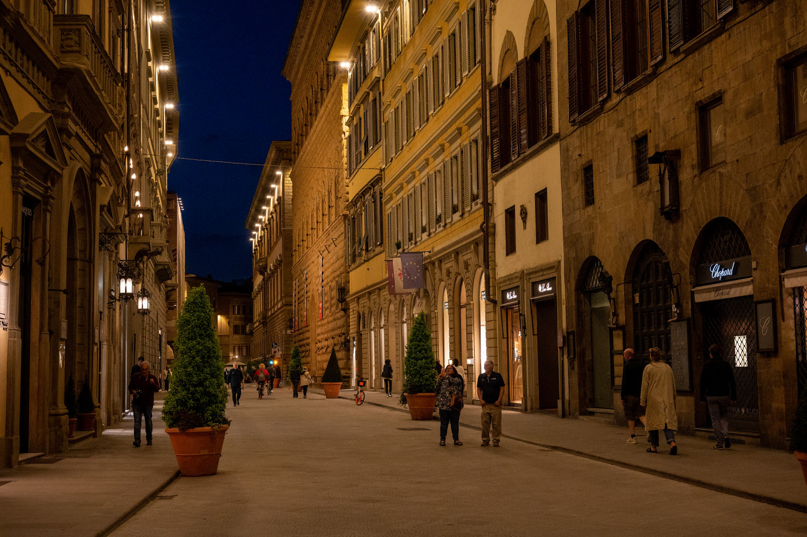 Florenz - Abend Via de' Tornabuoni