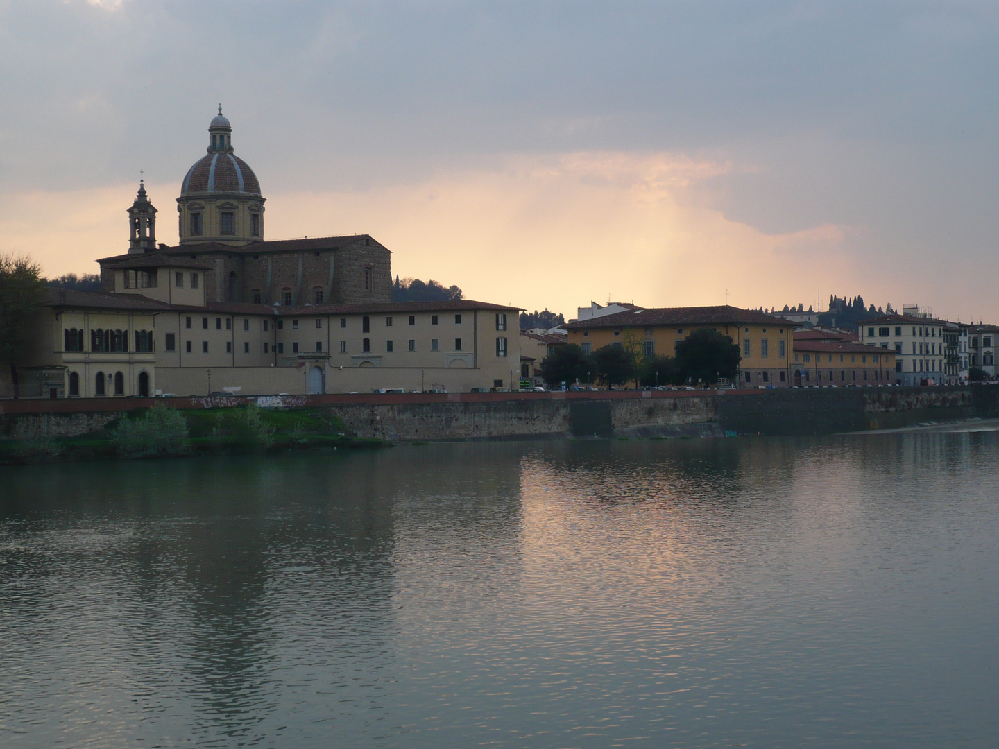 Florenz: Abendstimmung am Arno