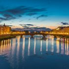 Florenz am Abend mit Blick auf den Arno 