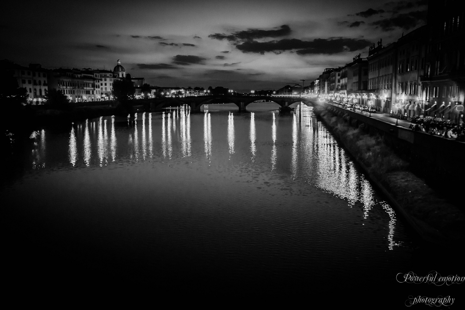 Florenz bei Nacht