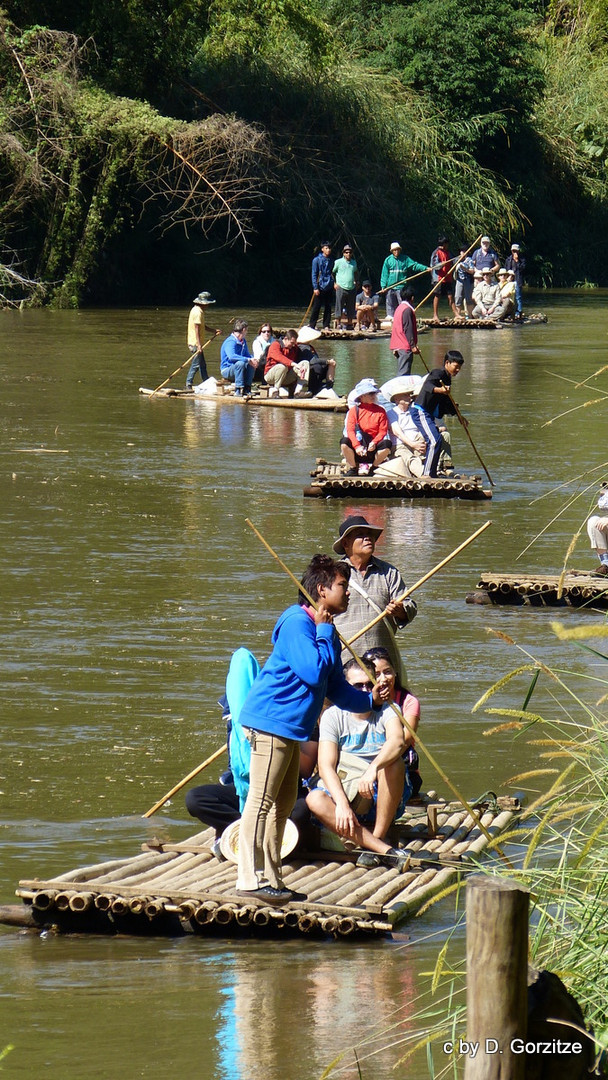 Floßfahrt-auf dem Mae Taeng Fluss !