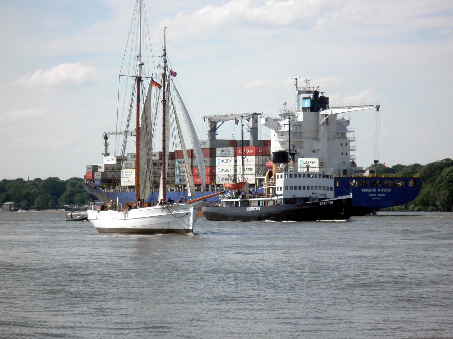 flotter 3er auf der Elbe......