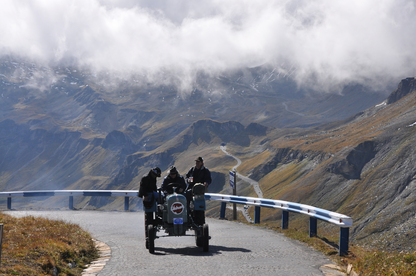 Flotter Dreier... im Eicher auf den Großglockner.