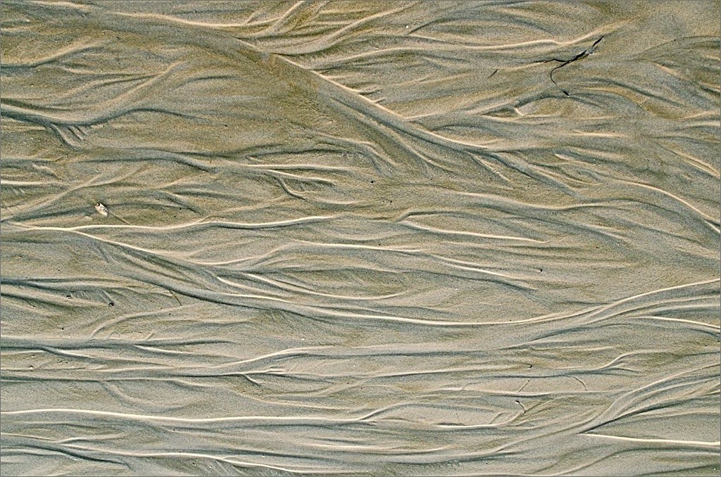 flowing sand