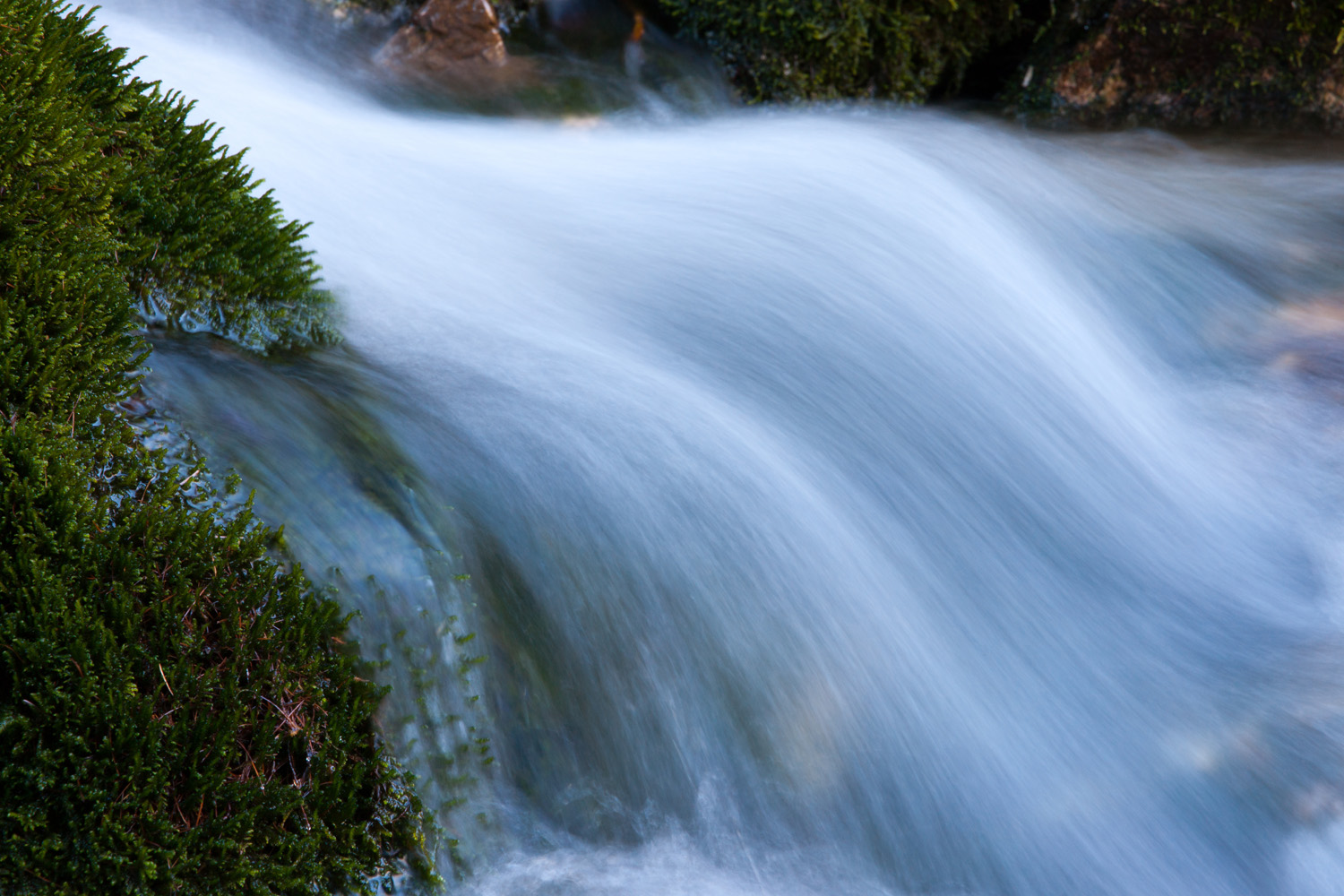 Flowing water body