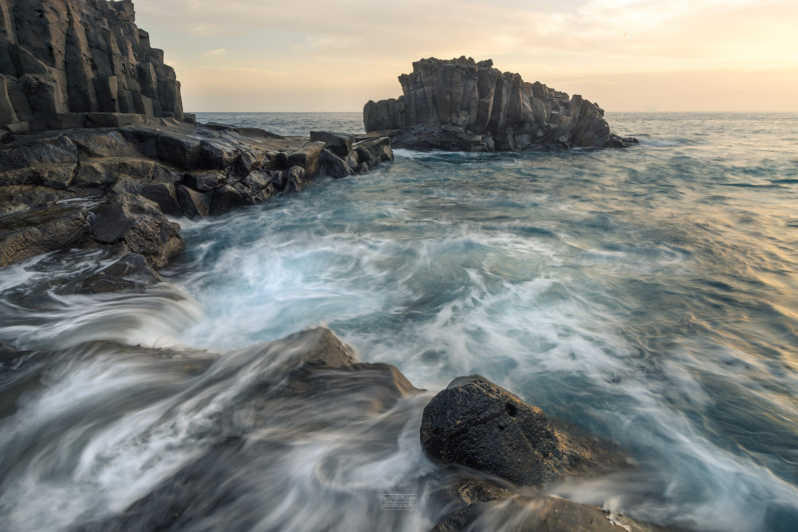 Flowng on the Rocks