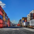 Fluchtpunkt, Containerstapel im Getreidehafen