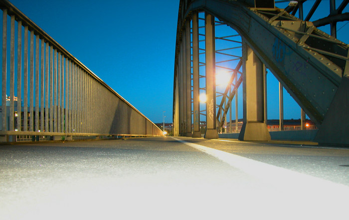 Fluchtpunkt über Gablenzbrücke