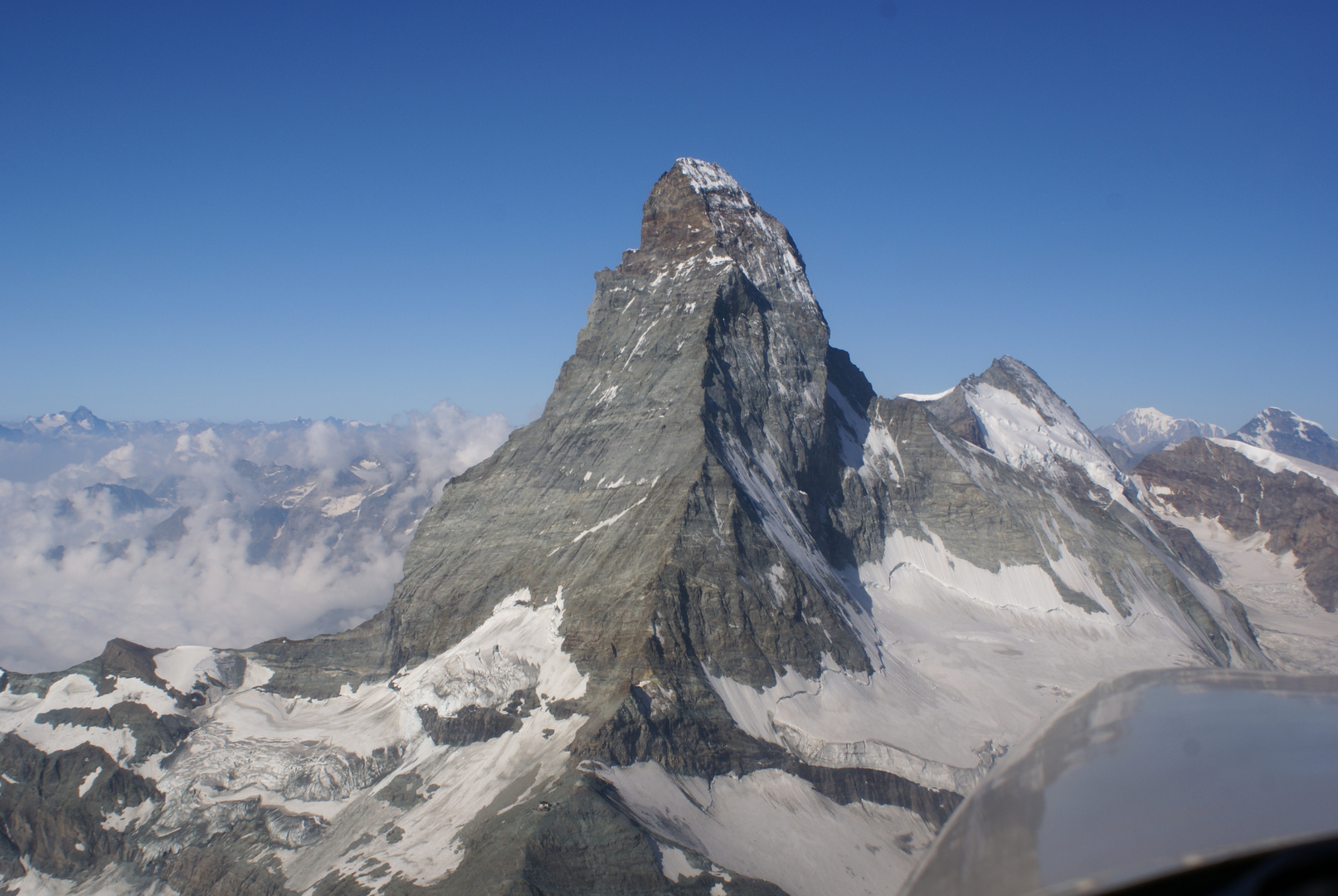 Flug ans Matterhorn mit der Pa 28-181