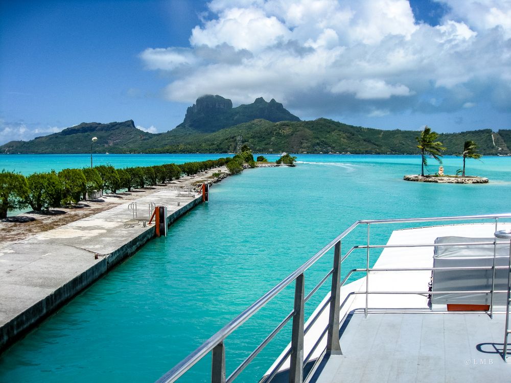 Flug-Hafen Bora Bora