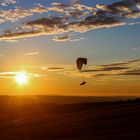 Flug in den Sonnenuntergang 