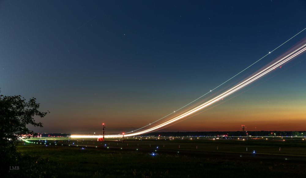 Flug in die Nacht