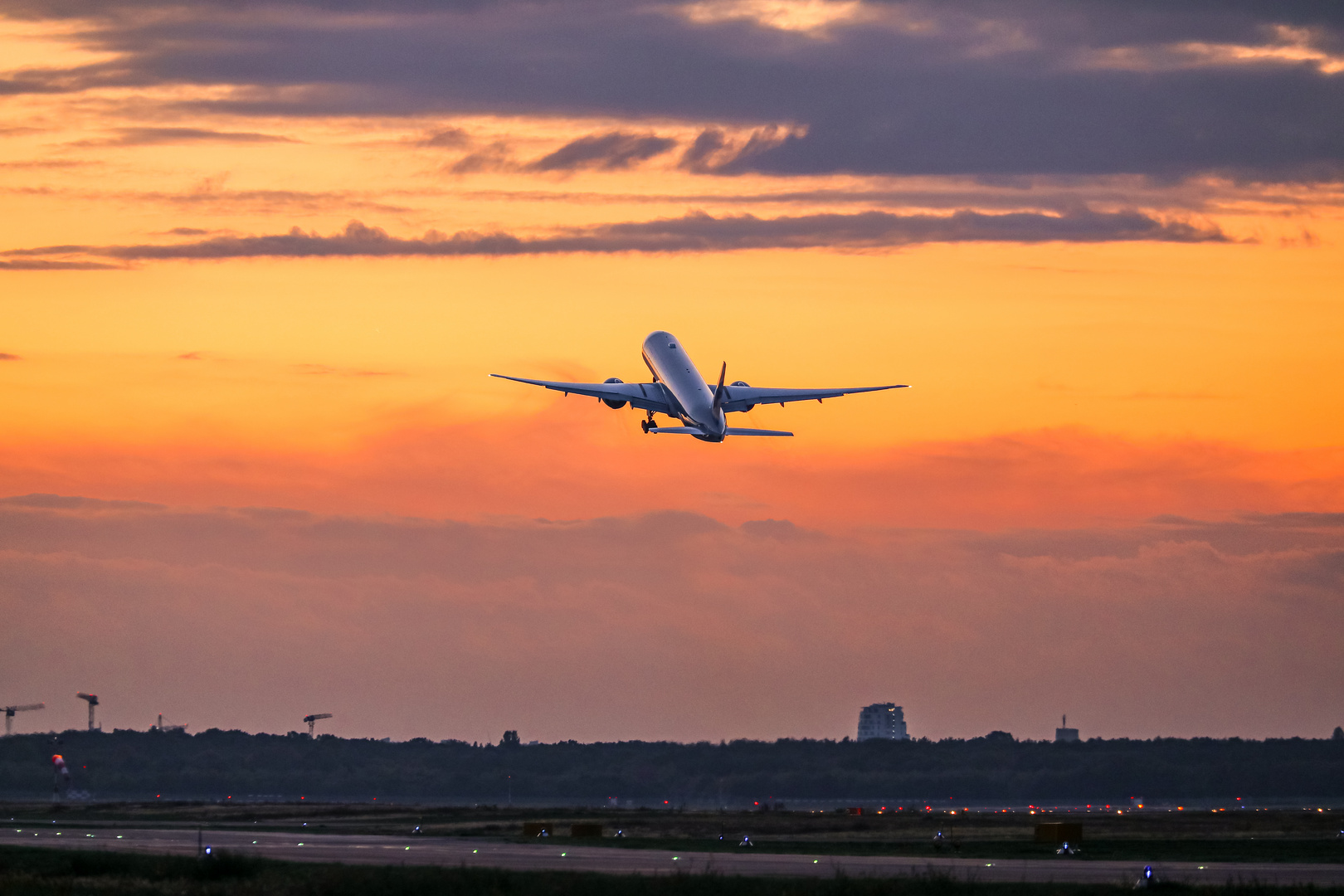 Flug in die Nacht