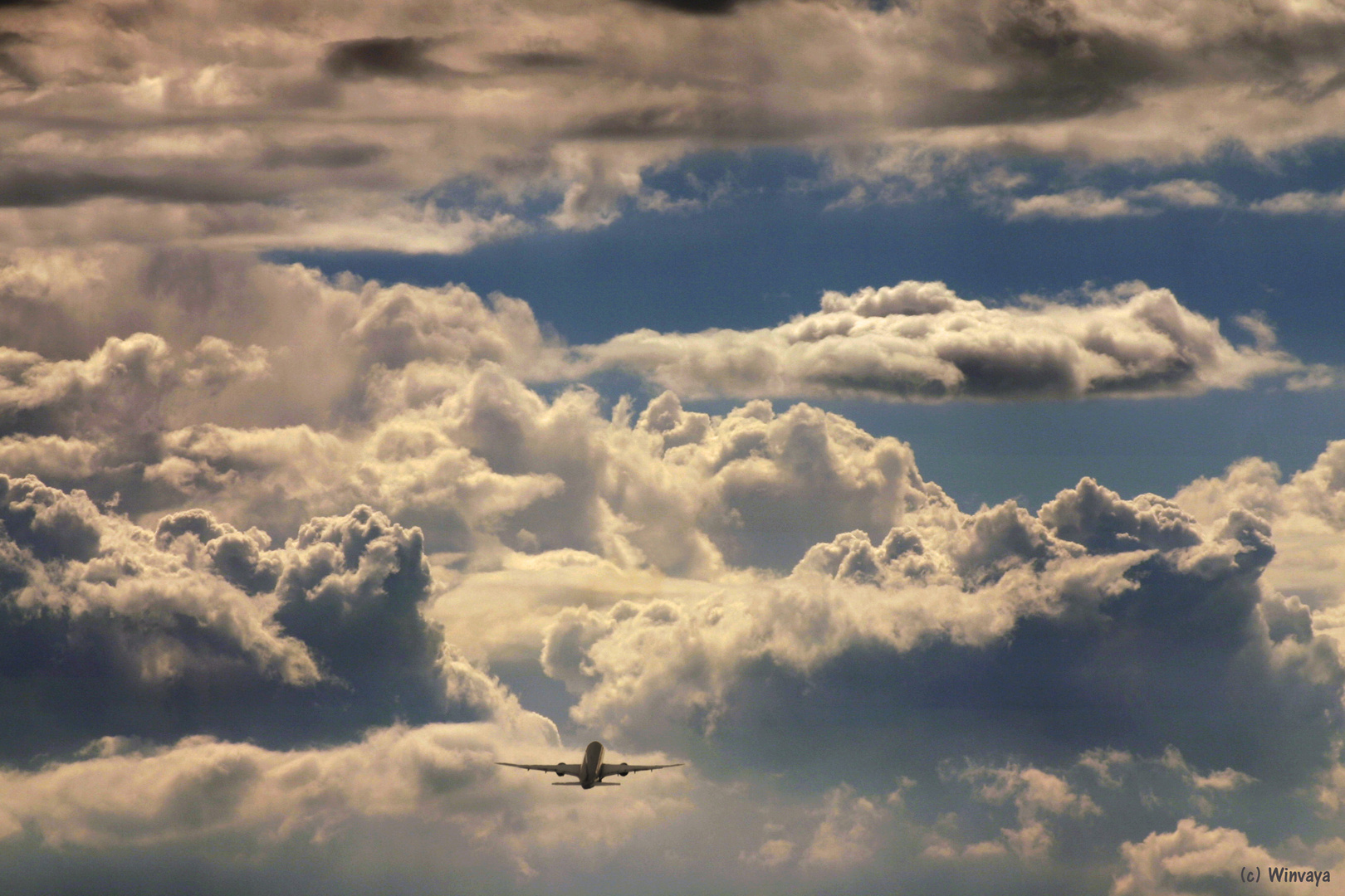 Flug in die Wolkenberge