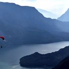 Flug über den Lago di Molveno (Trentino)