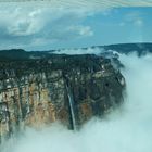 Flug über den Salto Ángel, Venezuela