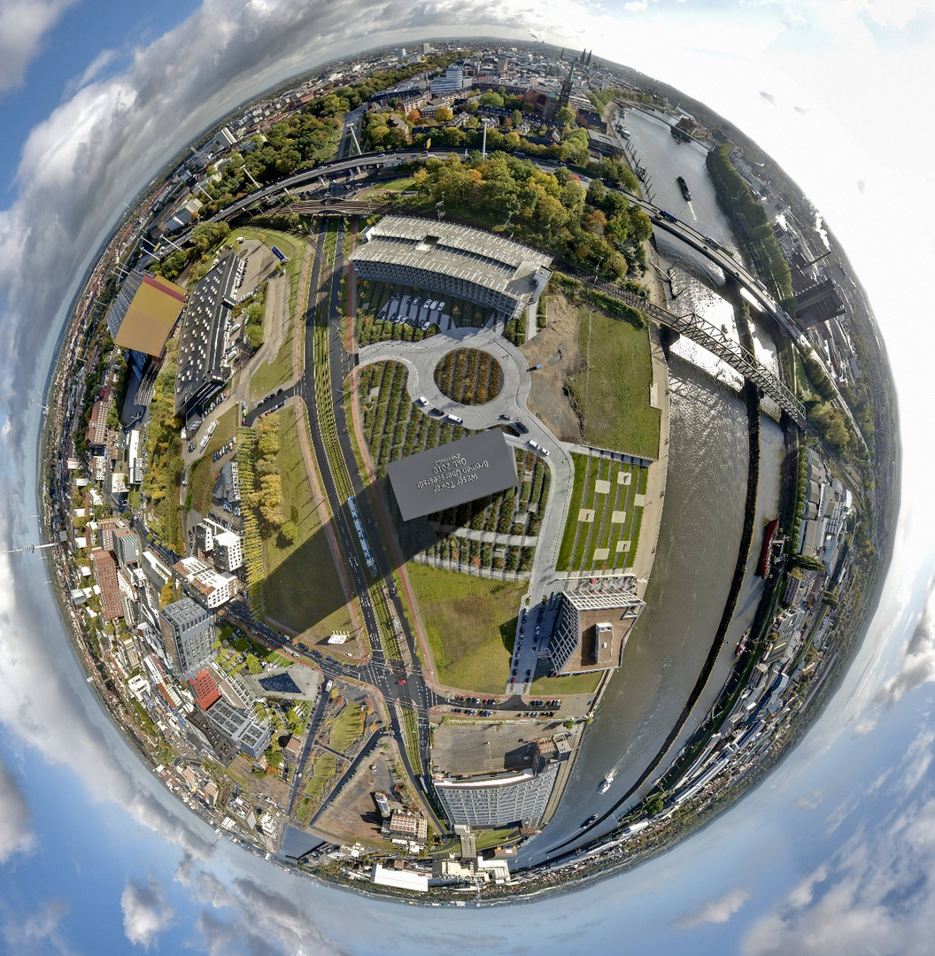 "Flug" über den Wesertower in Bremen