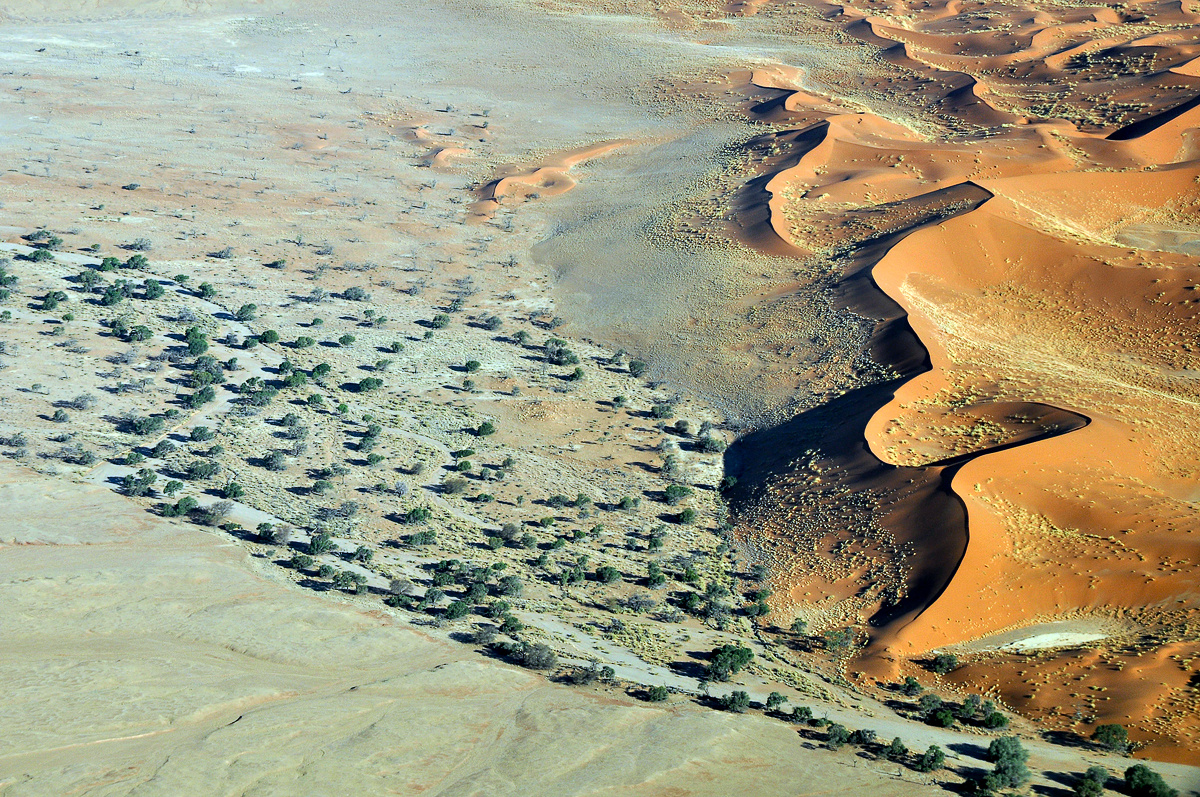 Flug über die Namib